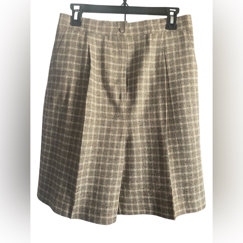 Vintage Women’s Hunt Club Tweed Green and Tan Plaid Wool Shorts Size 12 Tall